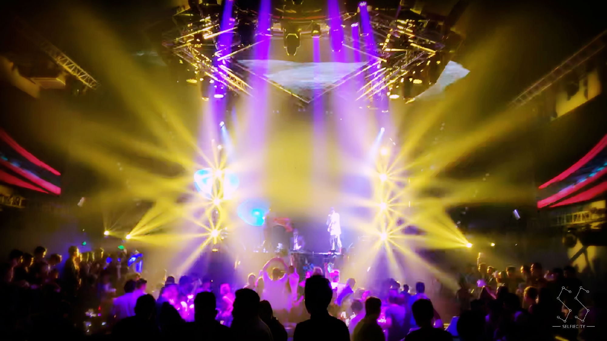 浙江嘉善欧米亚派对空间灯光系统